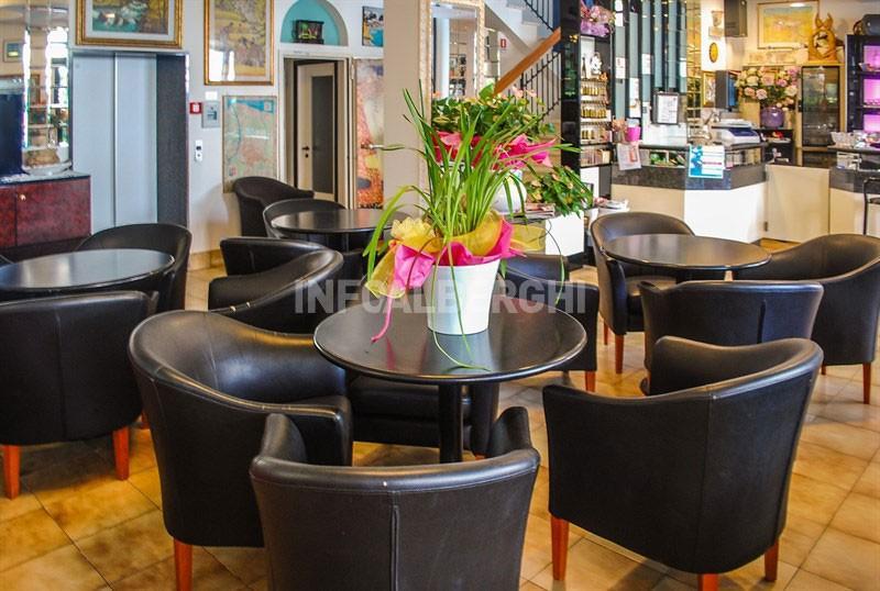 Hotel Barbiani Rimini Ngoại thất bức ảnh