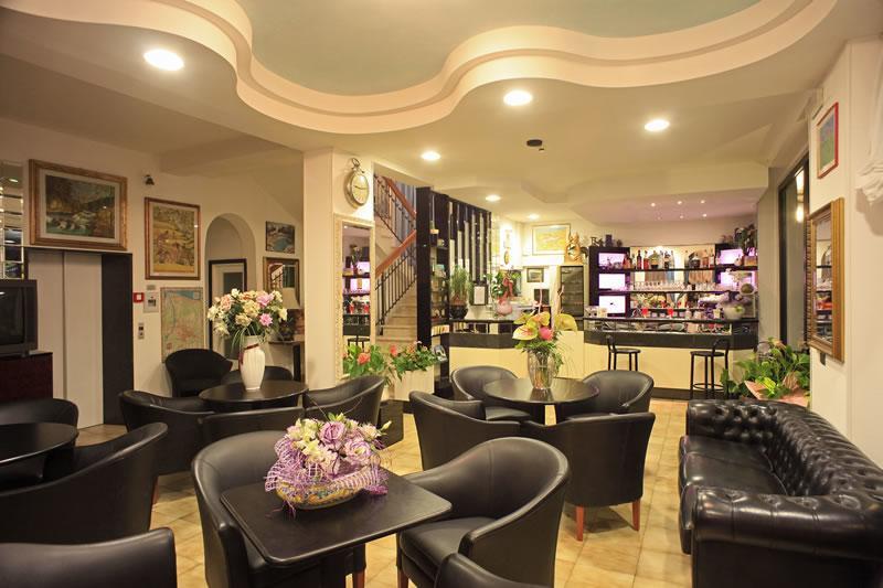Hotel Barbiani Rimini Ngoại thất bức ảnh