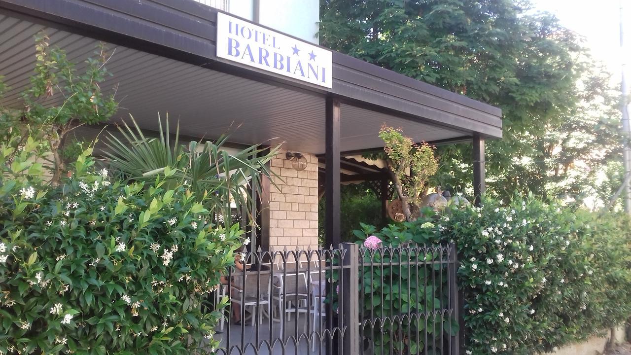 Hotel Barbiani Rimini Ngoại thất bức ảnh